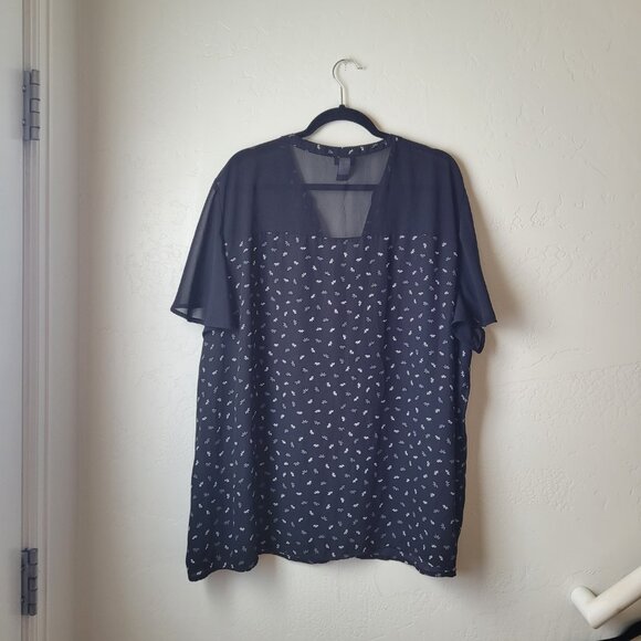 Torrid Chiffon Flutter Short Sleeve V-Neck Blouse - Picture 7 of 9